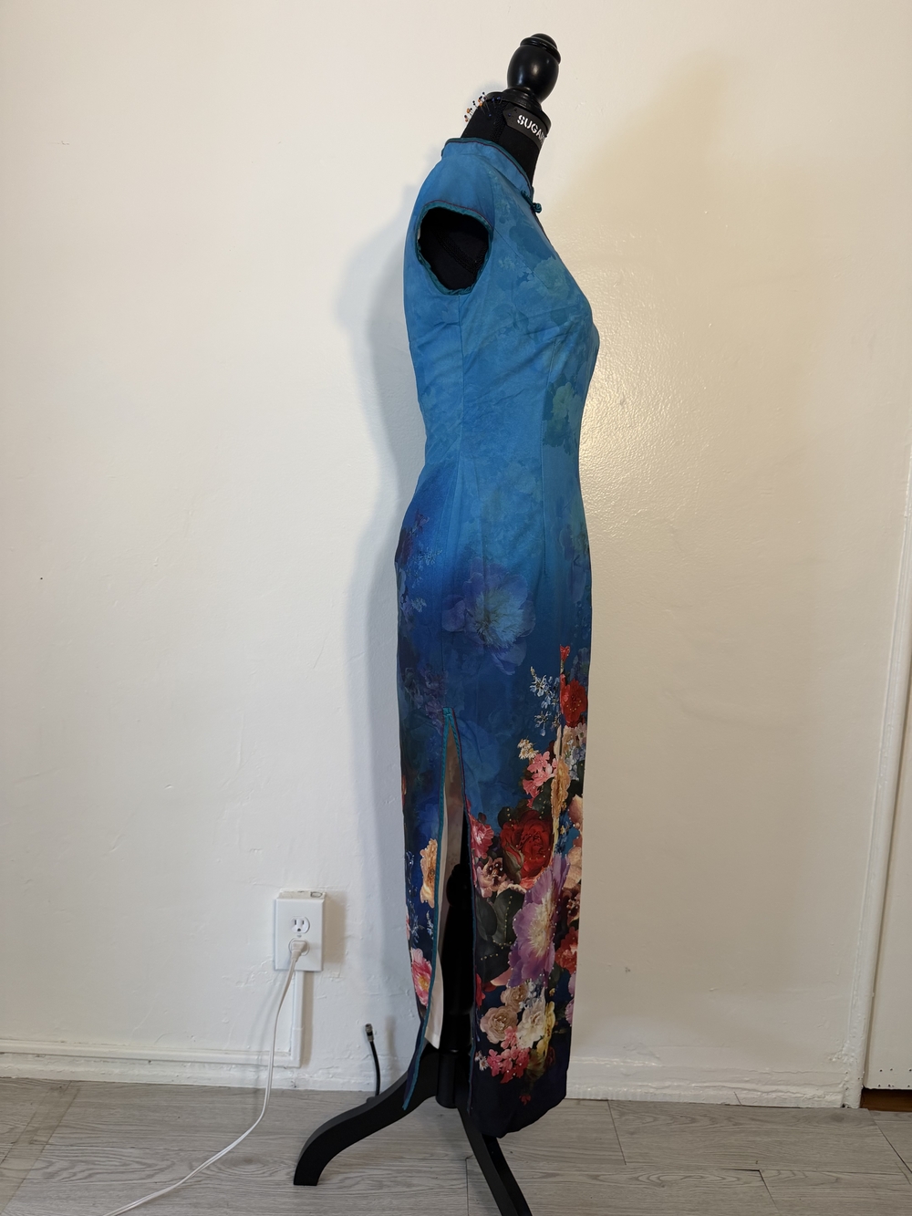 Blue Floral Cheongsam Maxi Dress - Picture 3 of 12